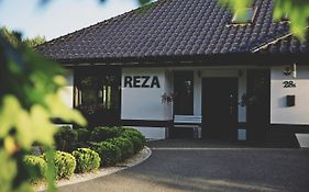 Reza